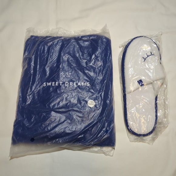 Casper American Airlines First Business Class Pajamas & Slippers New L/XL - Picture 2 of 13